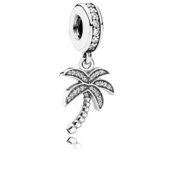 “Pandora” brand new, never worn,palm tree charm🌴 - Picture 2 of 3